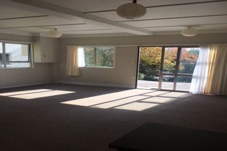 Photo of property in 15 Glencourt Place, Glenfield, Auckland, 0629