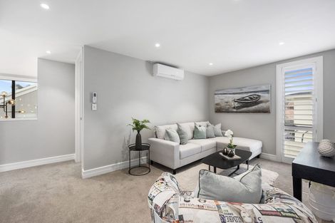 Photo of property in 9 Craig Road, Milford, Auckland, 0620