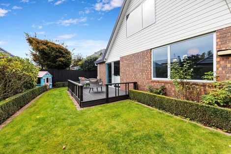 Photo of property in 2/8 Galway Avenue, Bryndwr, Christchurch, 8052