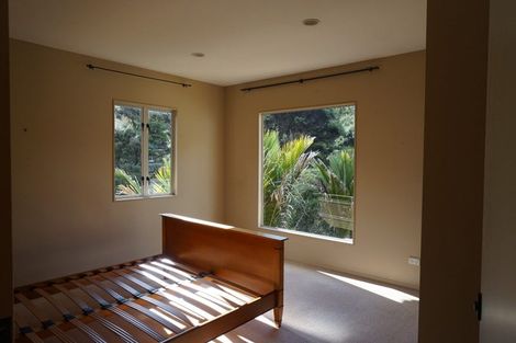 Photo of property in 14 Daldys Bush Lane, Bayview, Auckland, 0629