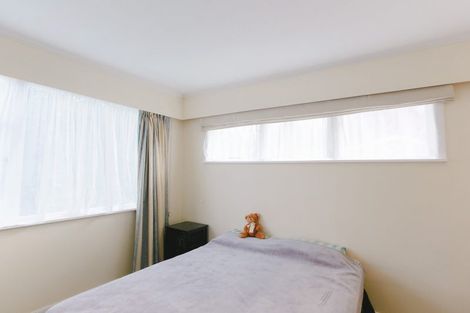 Photo of property in 12 Redwood Avenue, Tawa, Wellington, 5028