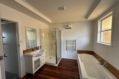 Photo of property in 11 Fordham Street, Beach Haven, Auckland, 0626