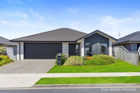 Photo of property in 5 Naeo Close, Papamoa Beach, Papamoa, 3118