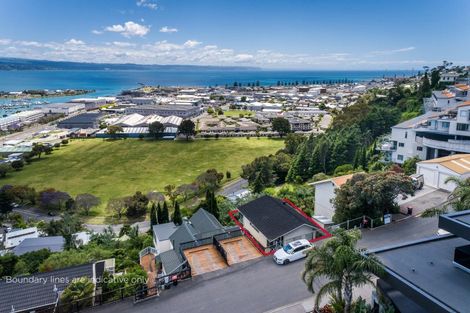Photo of property in 28 Hospital Terrace, Hospital Hill, Napier, 4110