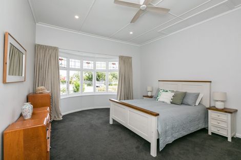 Photo of property in 137 Vigor Brown Street, Napier South, Napier, 4110