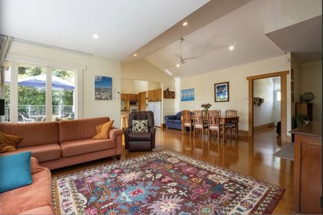 Photo of property in 38 Queensway, Three Kings, Auckland, 1024