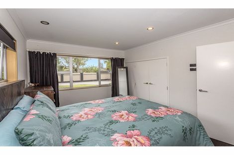 Photo of property in 17 Kotare Crescent, Maunu, Whangarei, 0110