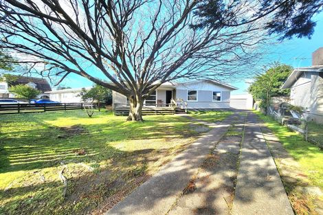 Photo of property in 25 Brentford Place, Manurewa, Auckland, 2102