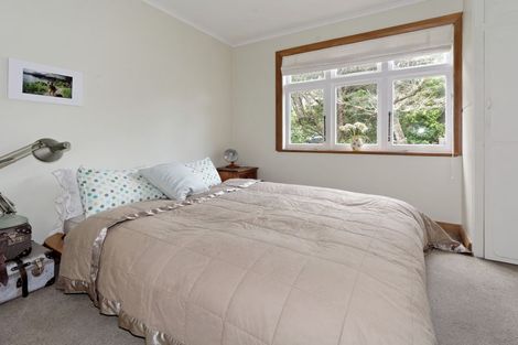 Photo of property in 10 Tinopai Road, Titirangi, Auckland, 0604