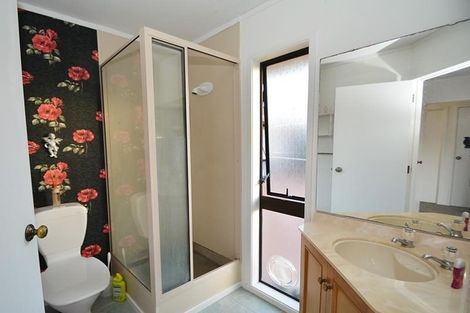 Photo of property in 1/25 Millhouse Drive, Northpark, Auckland, 2013