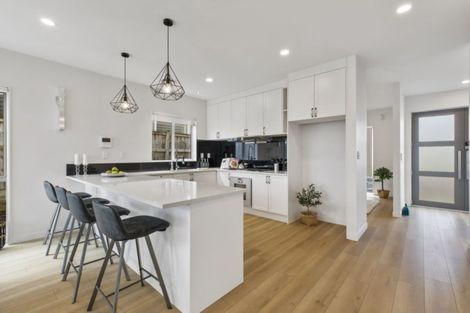 Photo of property in 128a Jeffs Road, Flat Bush, Auckland, 2016