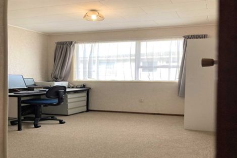 Photo of property in 60 Casuarina Road, Half Moon Bay, Auckland, 2012