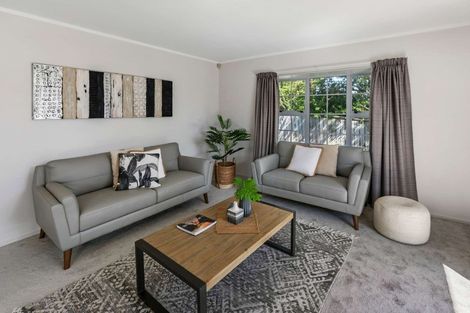 Photo of property in 155 Summerhill Drive, Fitzherbert, Palmerston North, 4410