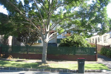 Photo of property in 2 Colonel Nixon Street, Onehunga, Auckland, 1061