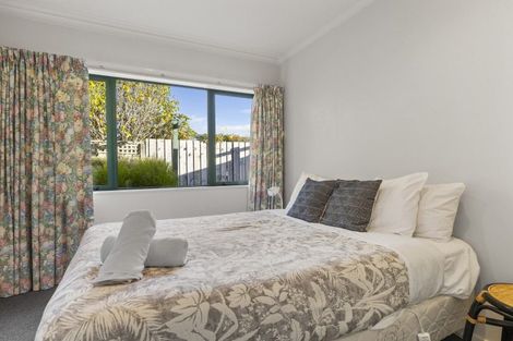 Photo of property in 30 Fairview Terrace, Waipahihi, Taupo, 3330