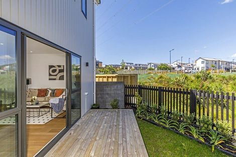 Photo of property in 9a Kotiu Place, Massey, Auckland, 0614