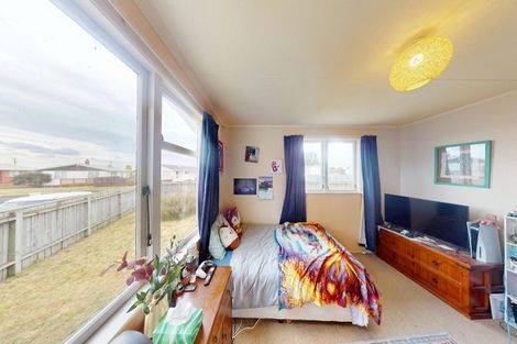 Photo of property in 21 Gibbons Crescent, Castlecliff, Whanganui, 4501