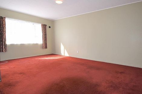 Photo of property in 14 Mile Place, Henderson, Auckland, 0612