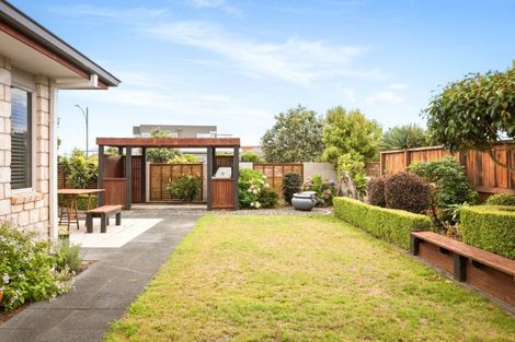 Photo of property in 557 Gloucester Road, Papamoa Beach, Papamoa, 3118