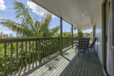 Photo of property in 50 Paradise Road, Coopers Beach, 0420