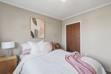 Photo of property in 1 Braemar Street, Kew, Invercargill, 9812