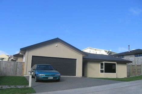 Photo of property in 17 Erlestoke Crescent, Churton Park, Wellington, 6037