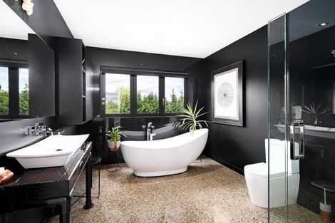 Photo of property in 6 Wineberry Lane, Wanaka, 9305