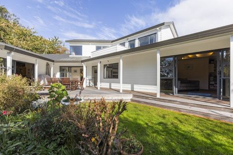 Photo of property in 60 Veale Road, Ridgewood, New Plymouth, 4371