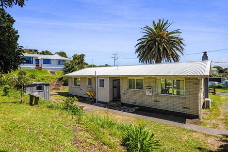 Photo of property in 13 Norfolk Street, Patea, 4520