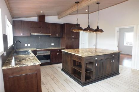 Photo of property in 6 William Hadlow Place, Hatfields Beach, Orewa, 0931