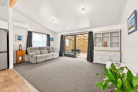 Photo of property in 4 Matipo Street, Tokomaru, 4474