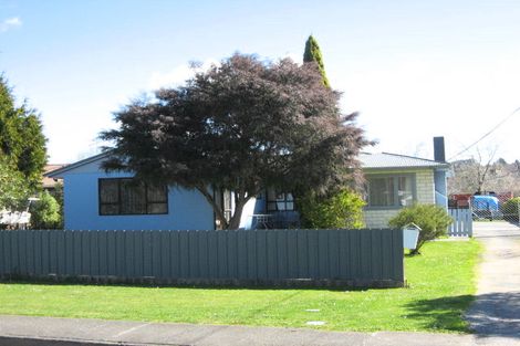 Photo of property in 27 Guy Street, Waipawa, 4210