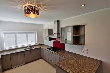 Photo of property in 33 Beach Street, Fitzroy, New Plymouth, 4312