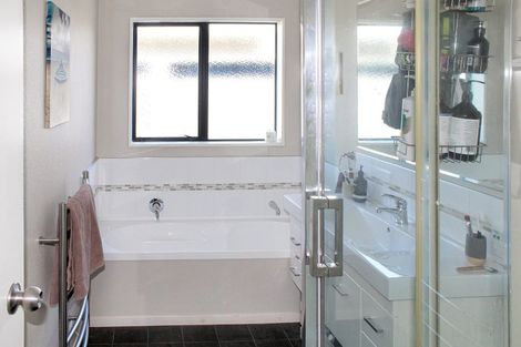 Photo of property in 155a Cook Street, West End, Palmerston North, 4410