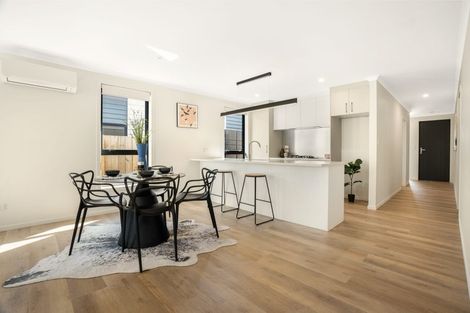 Photo of property in 25 Waruhia Crescent, Rototuna North, 3281