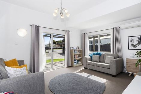 Photo of property in 45 Bellevue Road, Brookfield, Tauranga, 3110