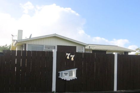 Photo of property in 77 Sutherland Crescent, Westbrook, Palmerston North, 4412