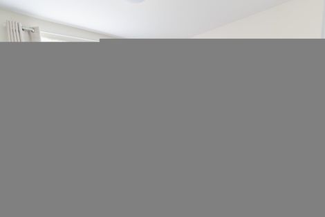 Photo of property in 11 Stitchbird Crescent, Papakura, 2110