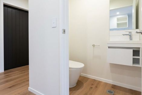 Photo of property in 9/48 Moire Road, Massey, Auckland, 0614