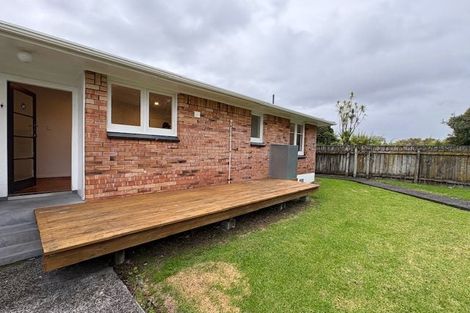 Photo of property in 3/42 Lincoln Road, Henderson, Auckland, 0610