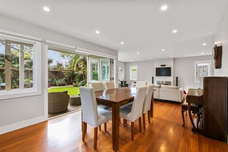 Photo of property in 73 Albert Road, Devonport, Auckland, 0624