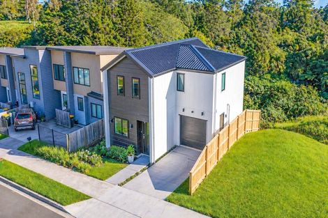 Photo of property in 1 Kaimai Avenue, Massey, 0614