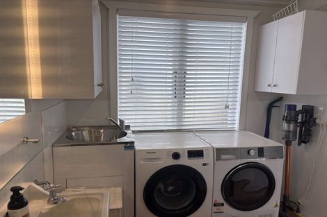 Photo of property in 7 Rata Street, Eastbourne, Lower Hutt, 5013