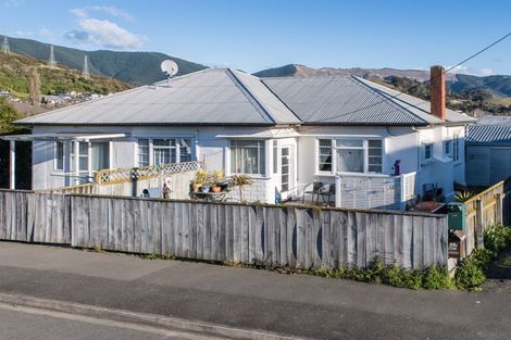 Photo of property in 1/28 Ranui Road, Stoke, Nelson, 7011