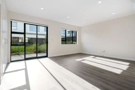 Photo of property in 21b Lumbarda Drive, Kumeu, 0810