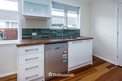 Photo of property in 2/37 Tararua Street, Trentham, Upper Hutt, 5018