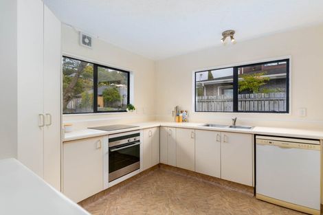 Photo of property in 6 Furlong Crescent, Churton Park, Wellington, 6037