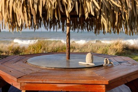 Photo of property in 65 Pukehina Parade, Pukehina, Te Puke, 3189