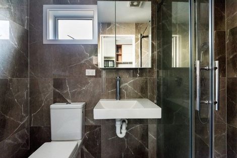 Photo of property in 89 Stanley Road, Glenfield, Auckland, 0629