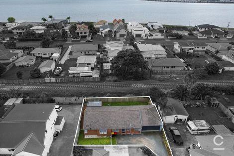 Photo of property in 47b Ngatai Road, Otumoetai, Tauranga, 3110